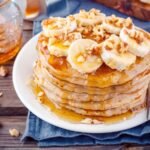 Quick and Easy Apple Pancakes With Oats