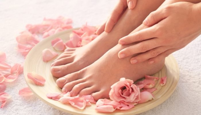 pedicure trends 2025