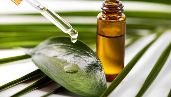 tea tree oil for skin tags